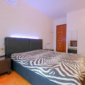 https://intero-alloggio-appartamento.it-lombardy.com